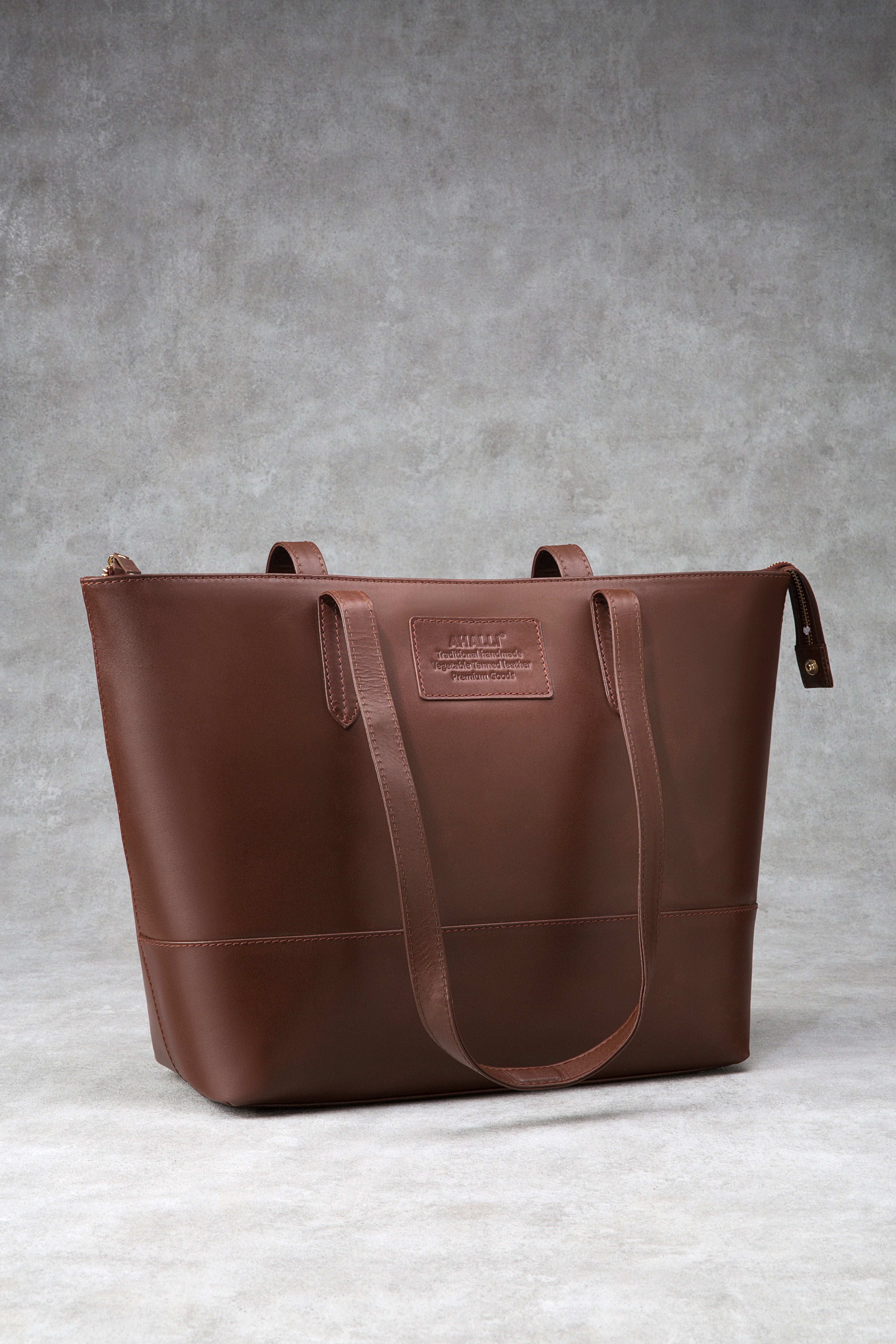 Classique Leather Tote